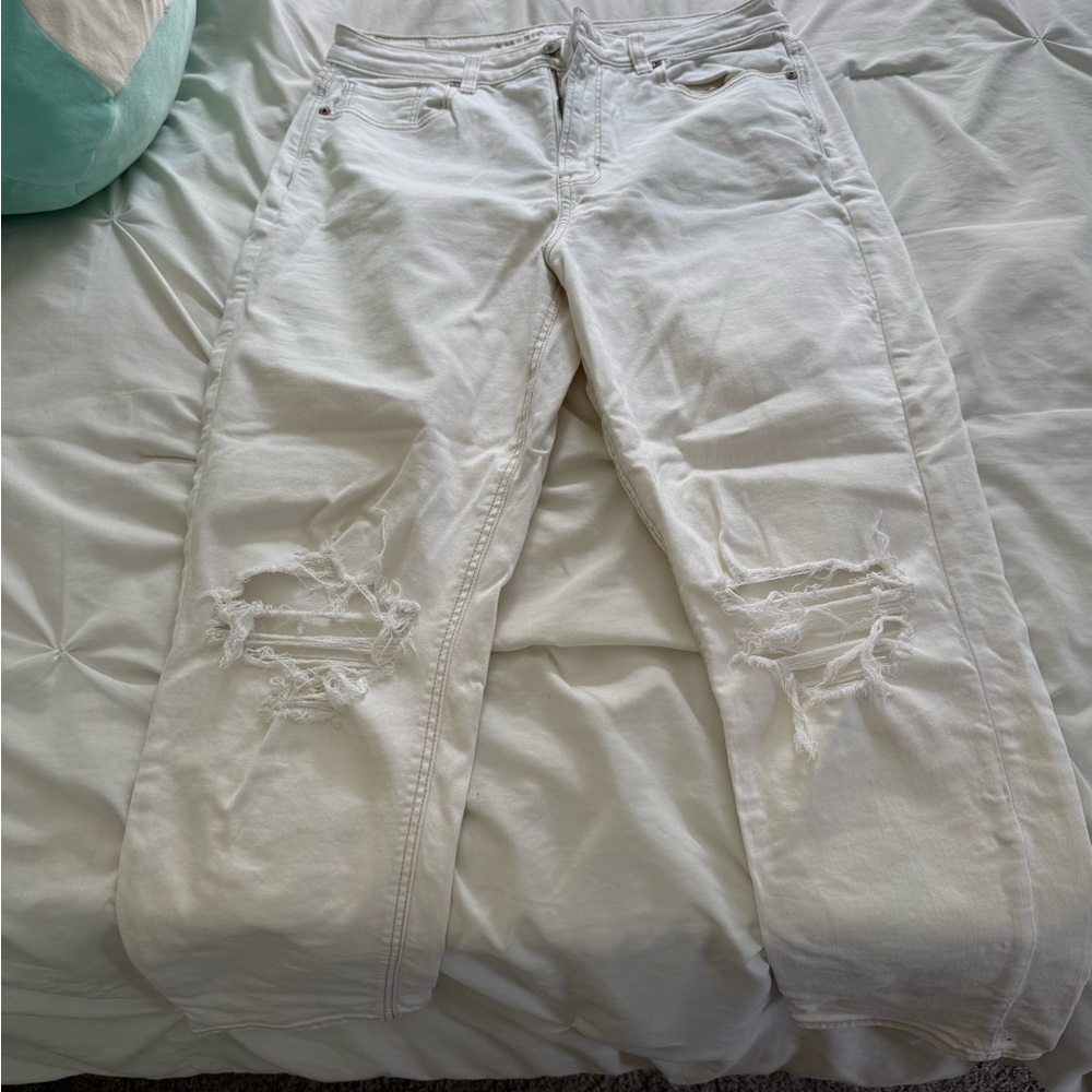 American Eagle Outfitters White Distressed Boyfriend Jeans
